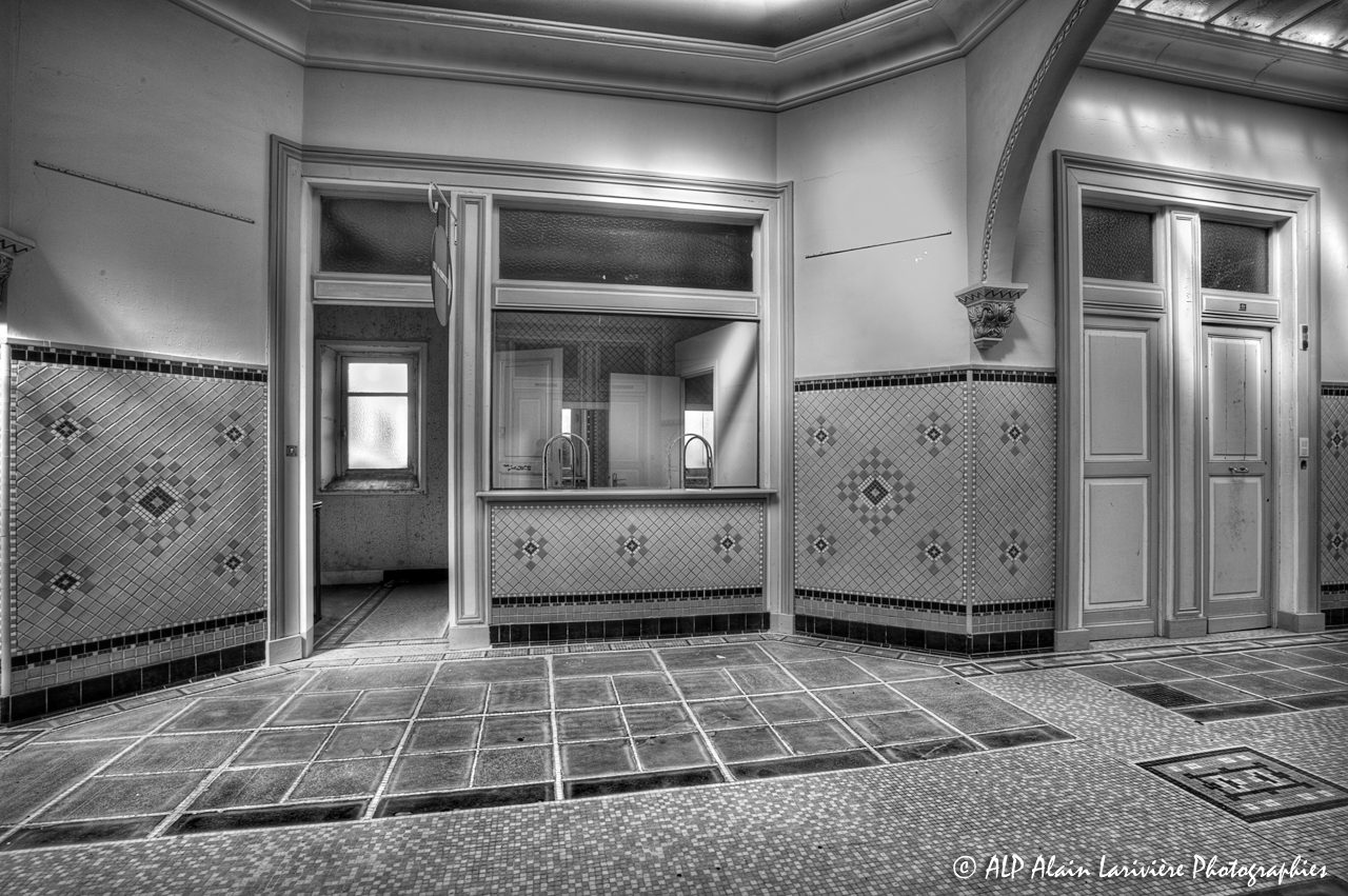 Les Grands Thermes de Châtel-Guyon en 2011 : Etage -3N&B-