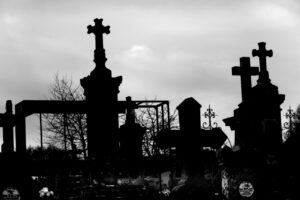 Les tombes de l'oubli : Sépultures au crépuscule -74SN&B-